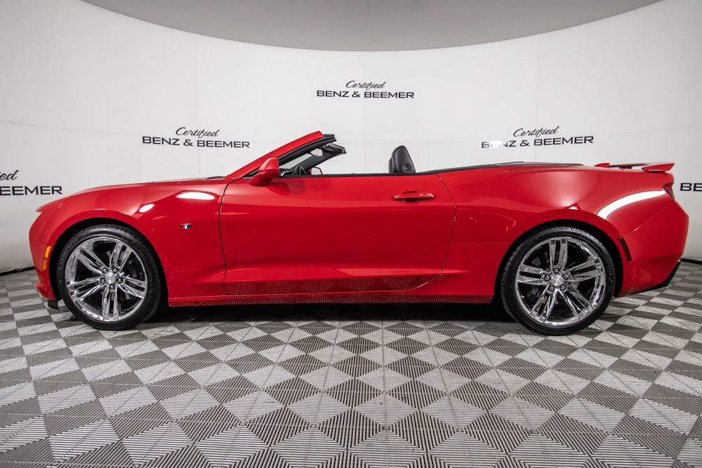 Used 2016 Chevrolet Camaro SS RWD image 13