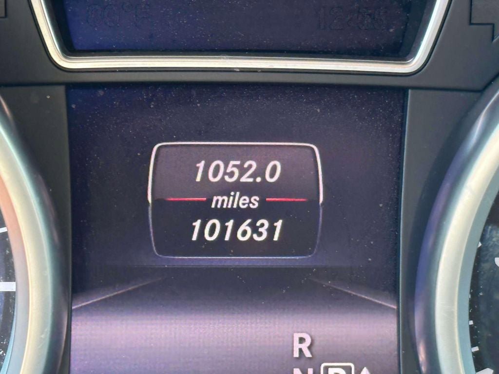 Used 2015 Mercedes-Benz GL 450 4MATIC image 31