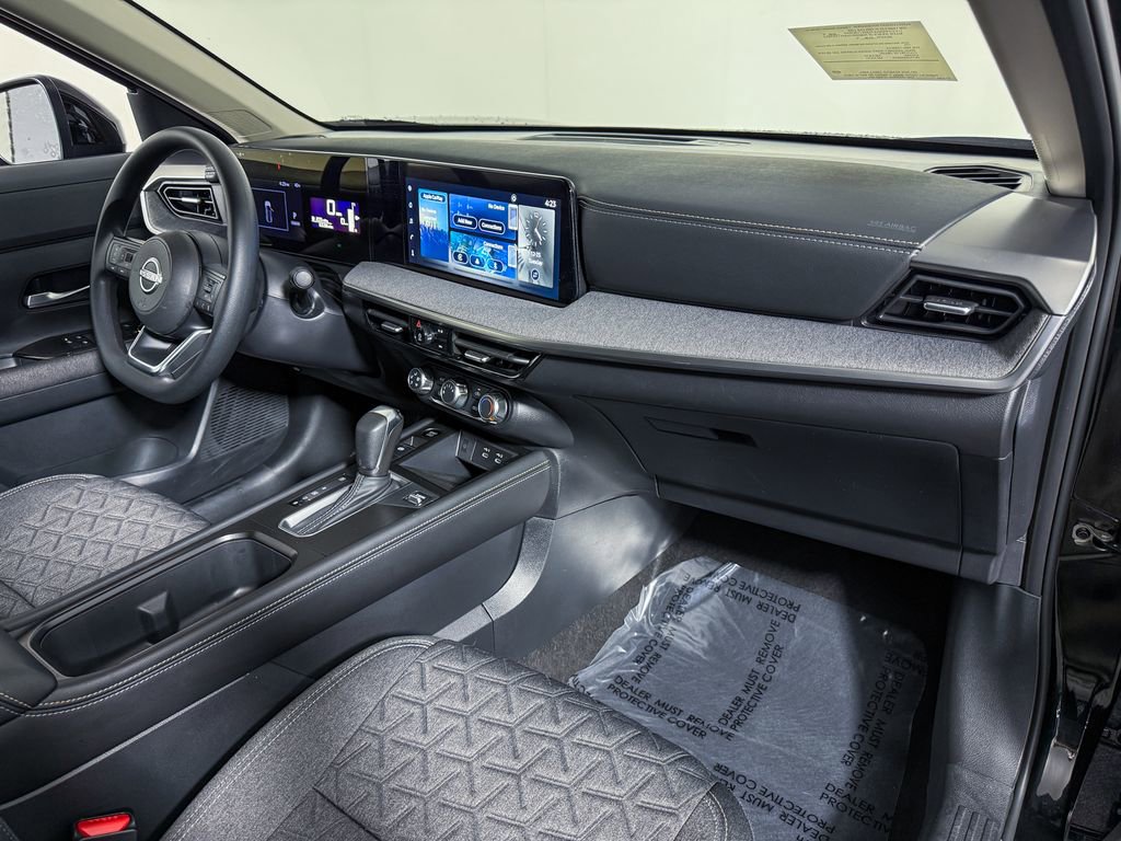 Certified 2025 Nissan Kicks SV image 13