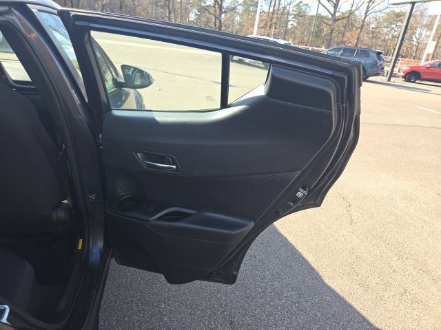 Used 2021 Toyota C-HR LE image 27