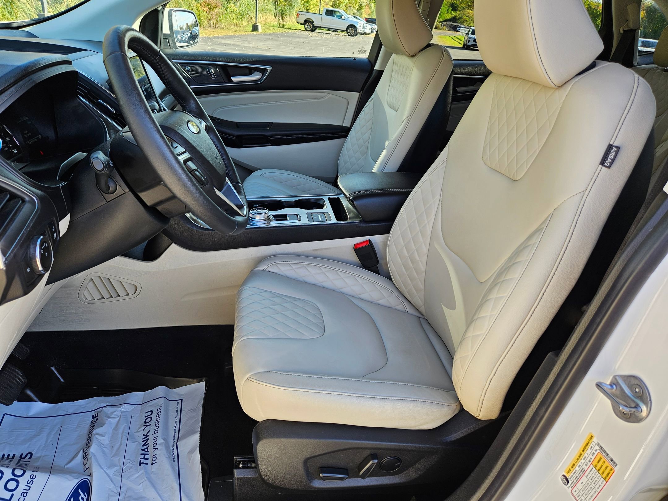 Used 2023 Ford Edge Titanium image 7