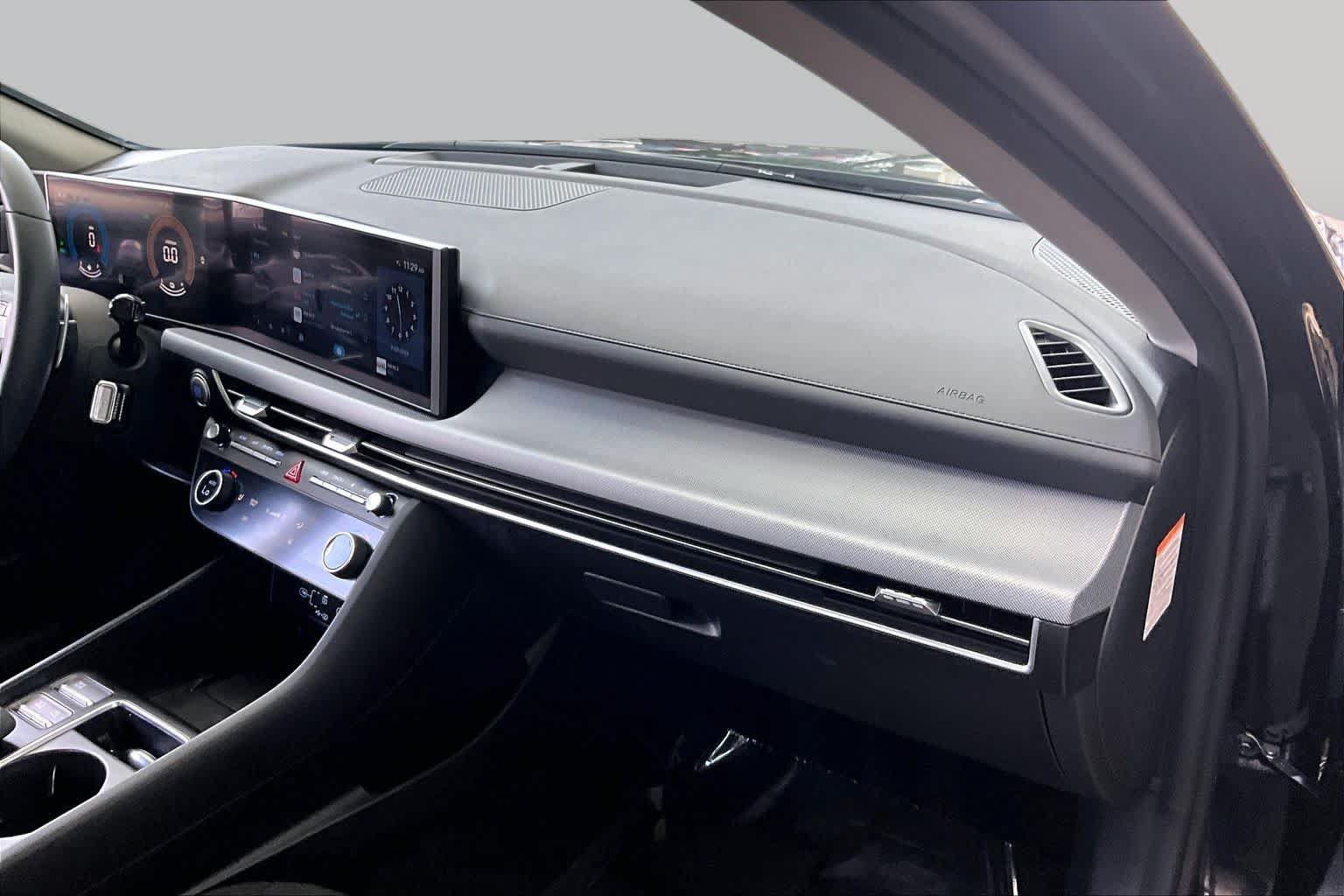 Used 2026 Hyundai Sonata SEL FWD image 19