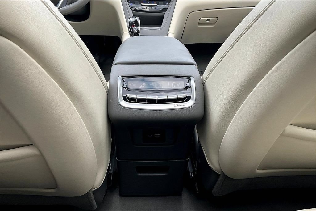 Certified 2024 Cadillac XT6 Premium Luxury w/ Technology Package AWD/4WD image 10