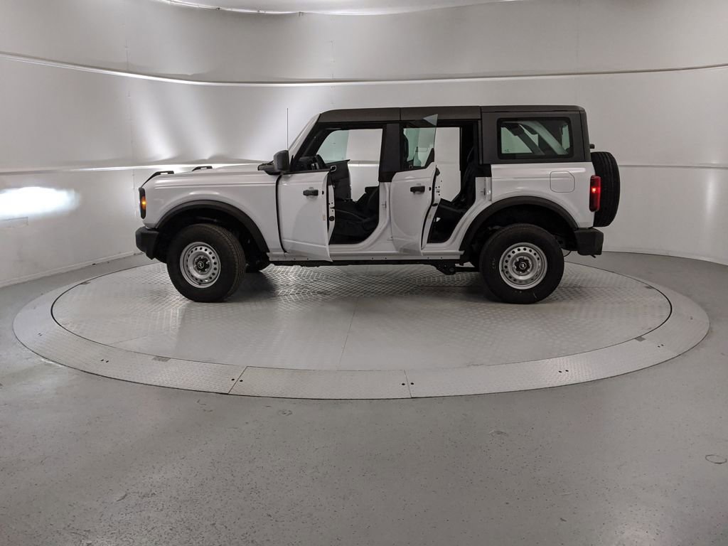 New 2025 Ford Bronco 4-Door image 11