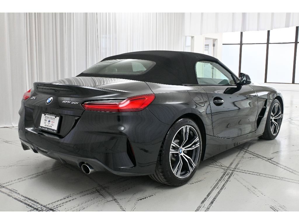 Used 2020 BMW Z4 sDrive30i w/ Premium Package image 11