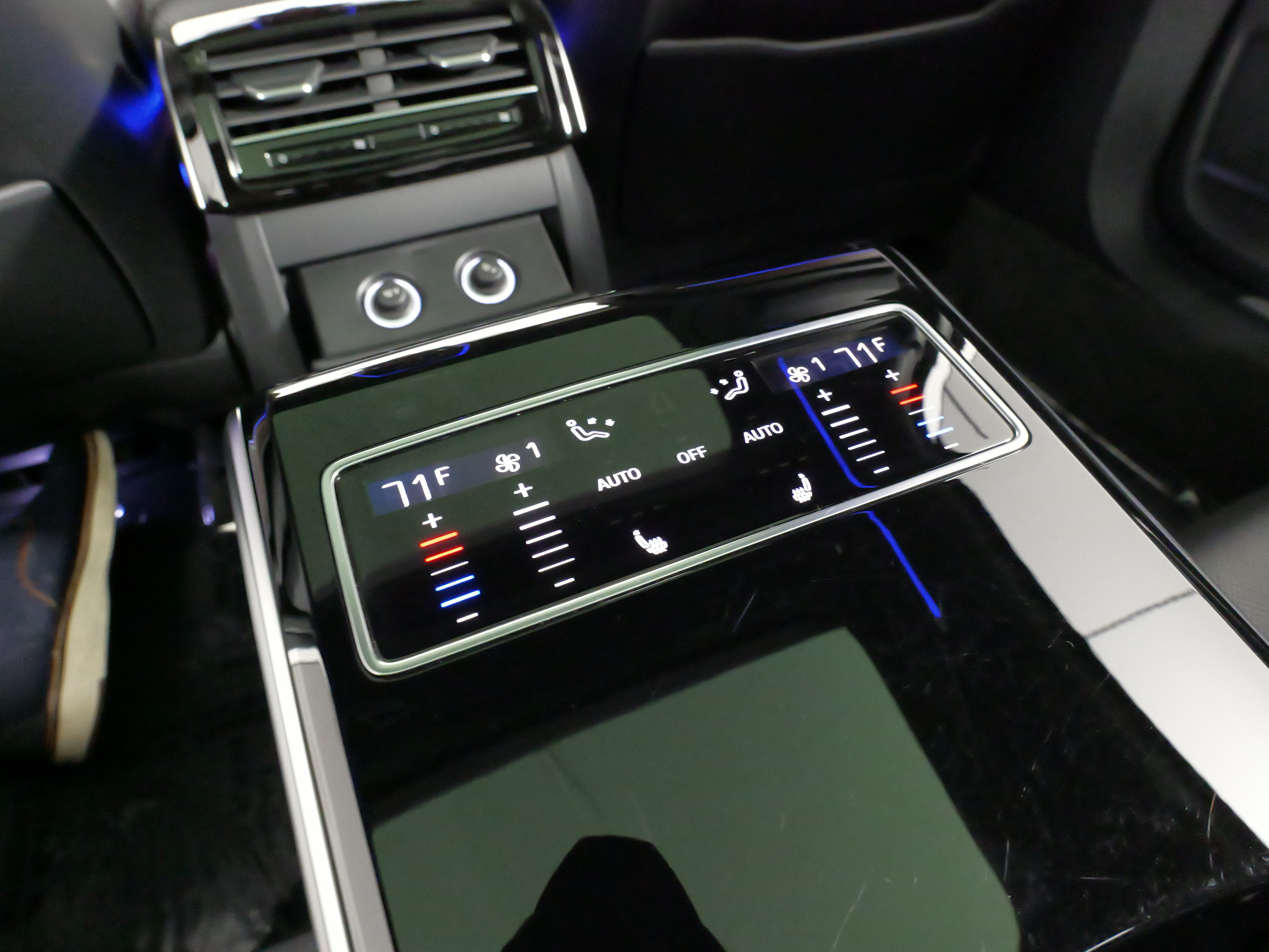 Used 2022 Audi A8 L 3.0T w/ Executive Package AWD/4WD image 38