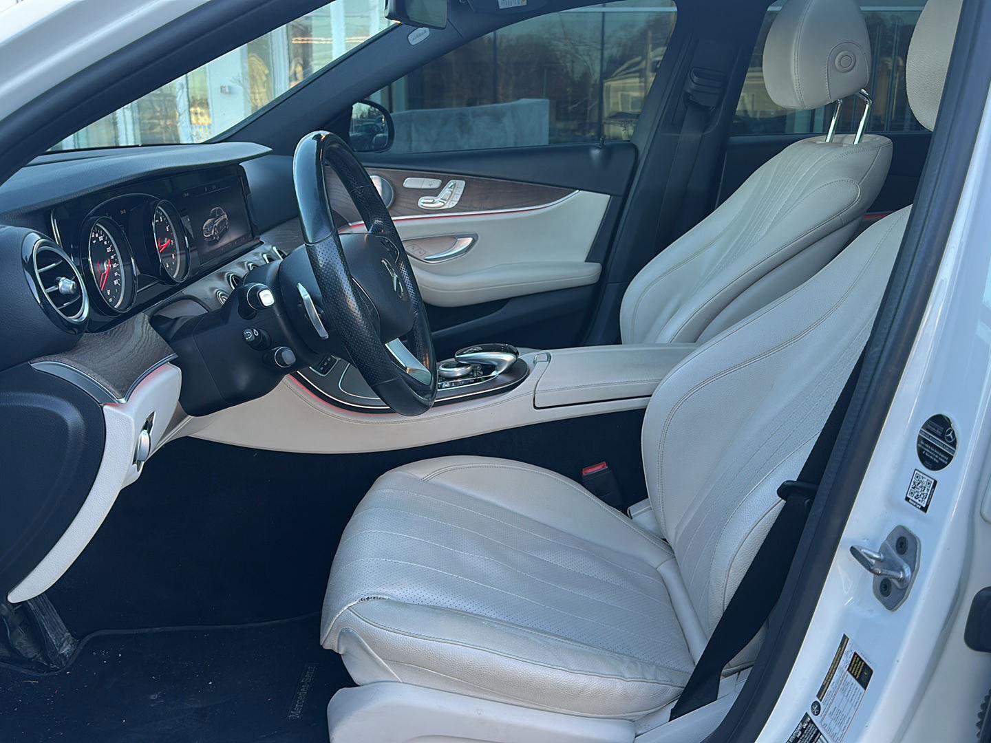 Used 2018 Mercedes-Benz E 300 E 300 image 10