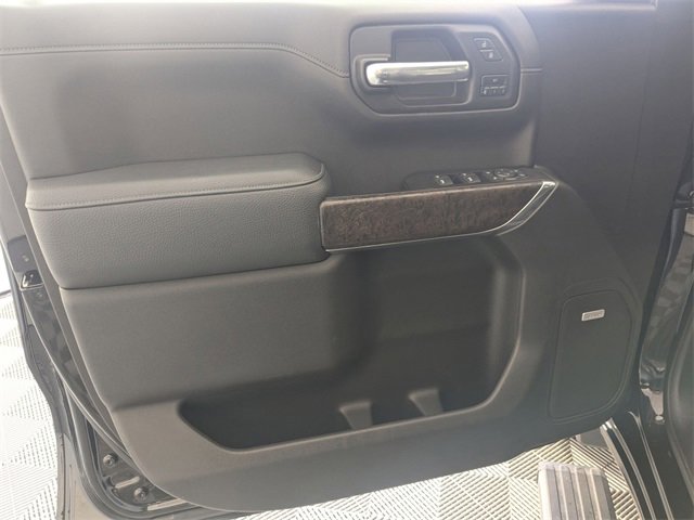 Used 2021 GMC Sierra 1500 Denali w/ Denali Ultimate Package image 12