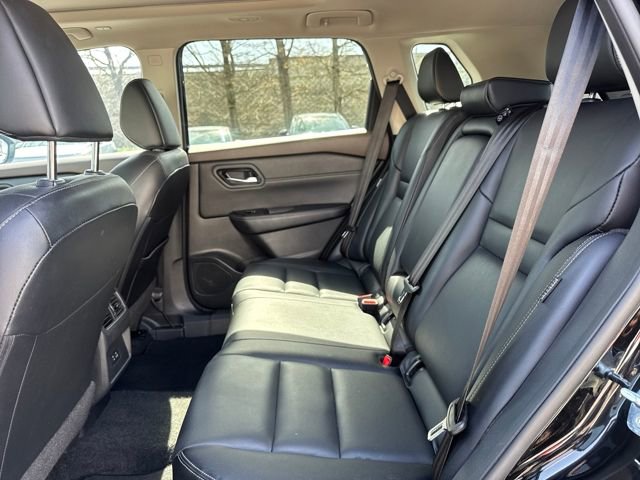 Used 2023 Nissan Rogue SL image 11