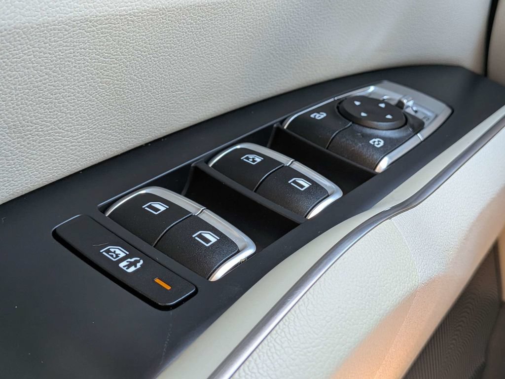 Used 2023 Kia Sorento EX FWD image 35