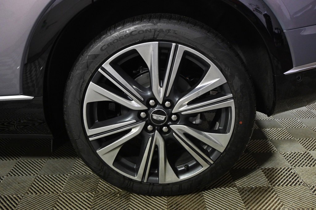 New 2026 Cadillac Optiq Luxury 2 image 20