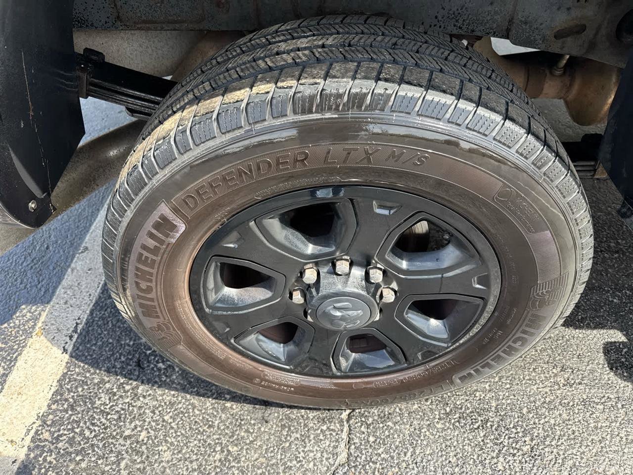 Used 2017 RAM 3500 Laramie w/ Sport Appearance Group image 10