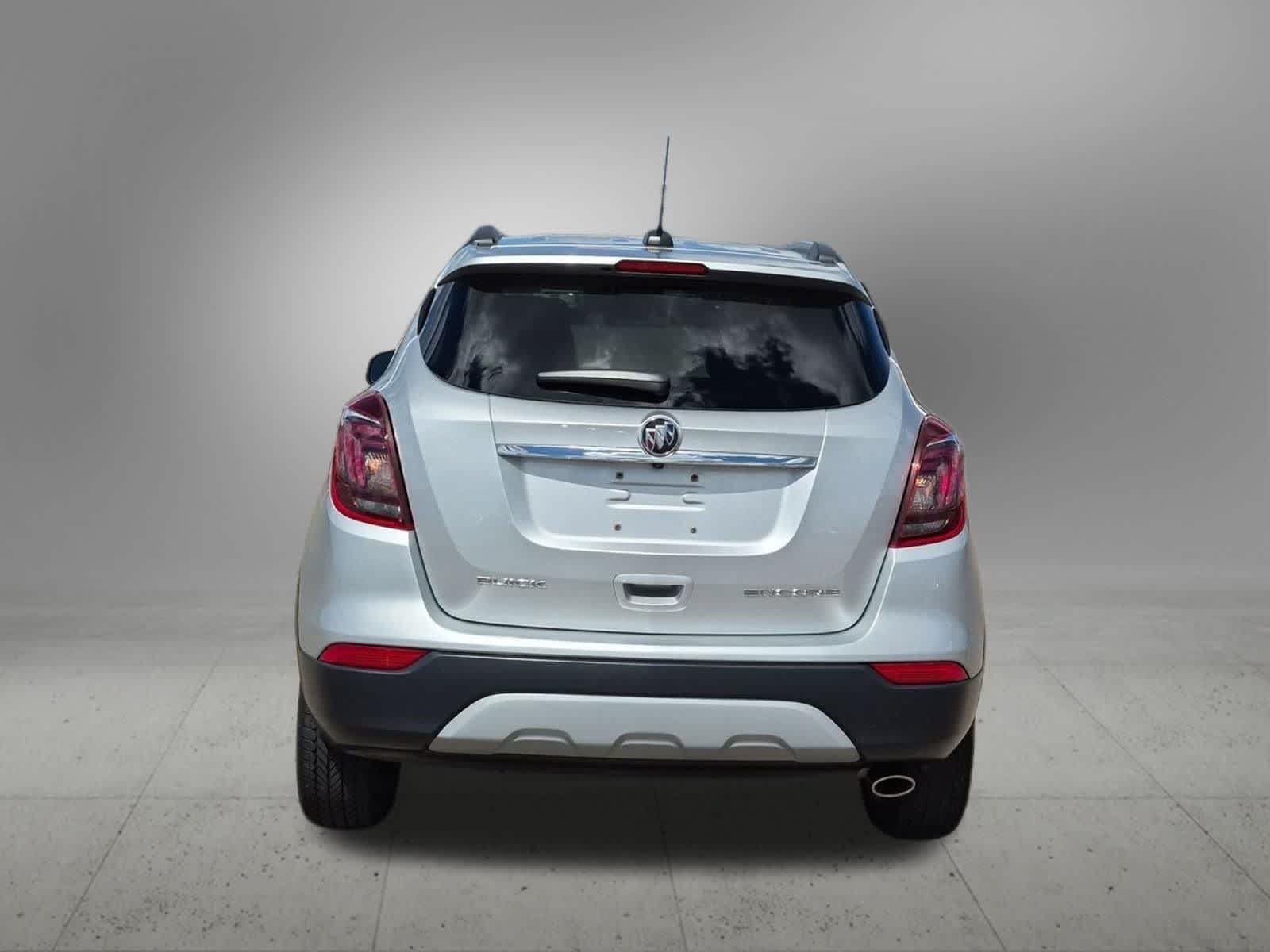 Used 2018 Buick Encore Essence FWD image 5
