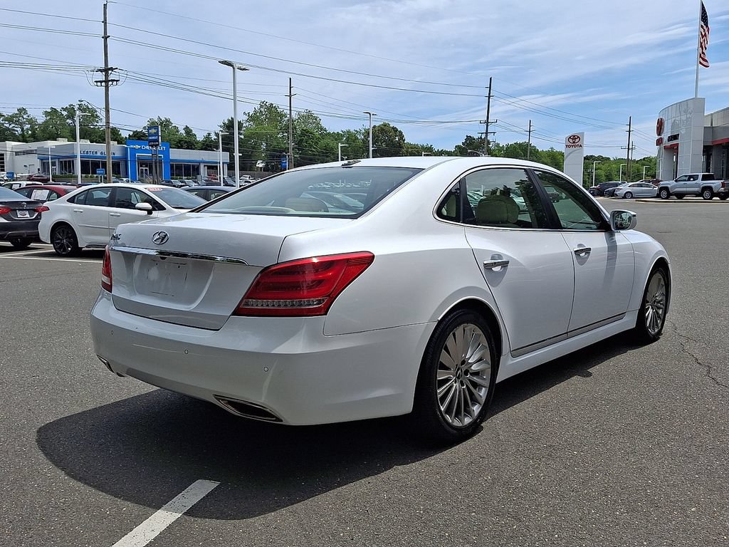Used 2015 Hyundai Equus Signature RWD image 18