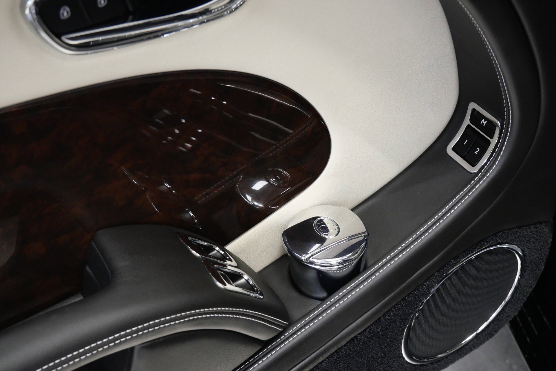 Used 2020 Bentley Mulsanne Speed RWD image 36
