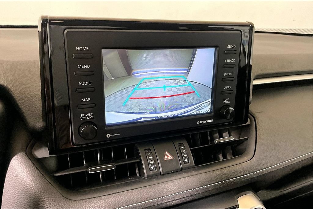 Used 2020 Toyota RAV4 XLE Premium FWD image 17