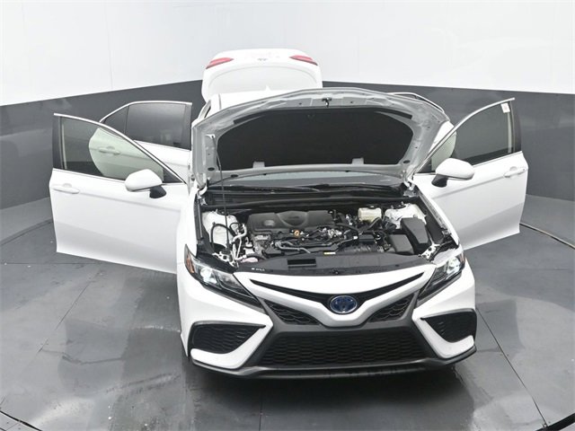 Used 2024 Toyota Camry SE image 33