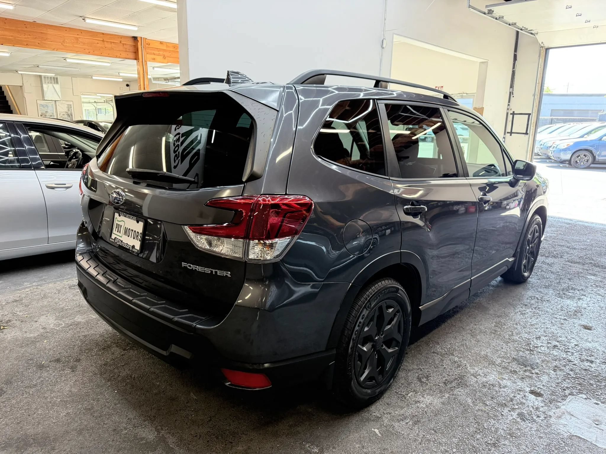 Used 2021 Subaru Forester Premium AWD/4WD image 8