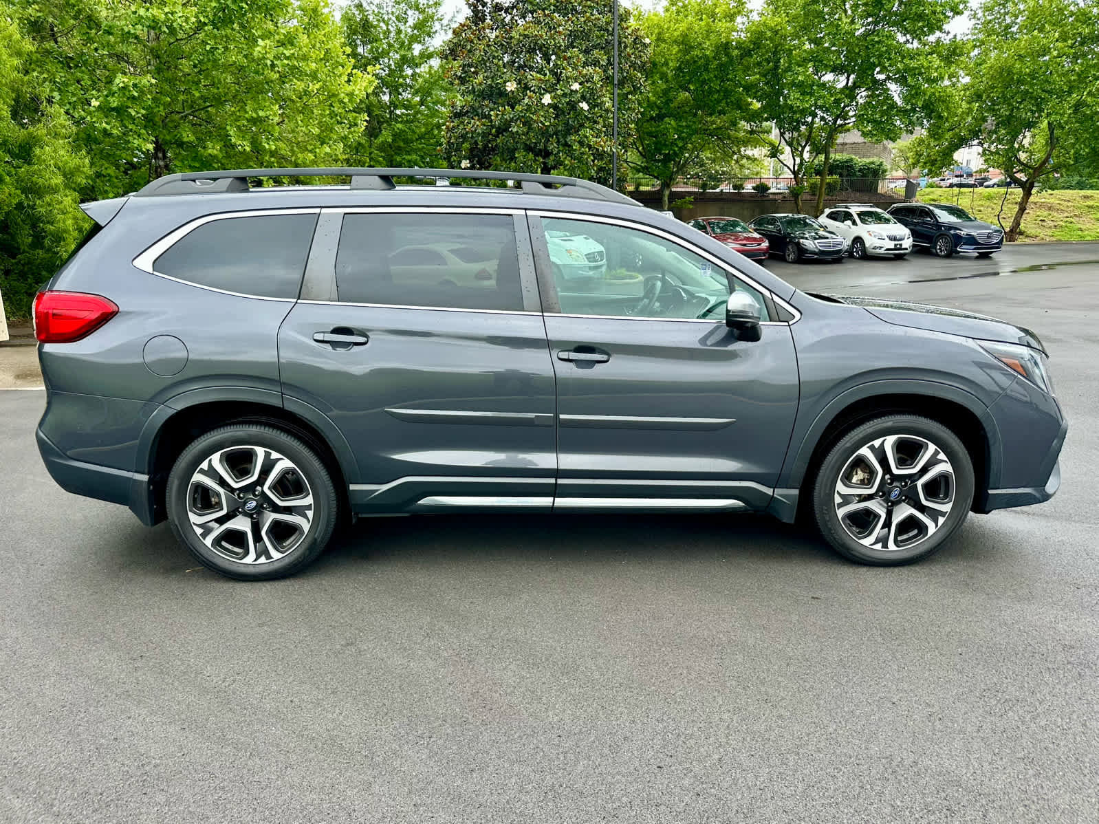 Used 2023 Subaru Ascent Limited w/ Technology Package AWD/4WD image 4