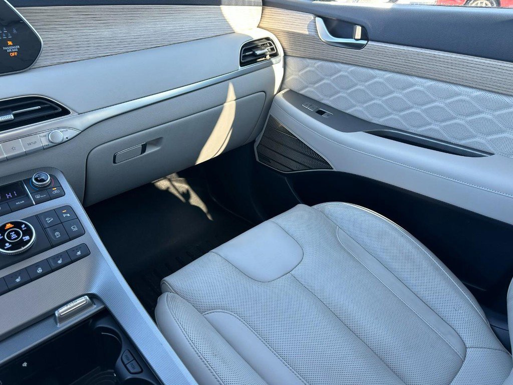 Used 2022 Hyundai Palisade Calligraphy image 19