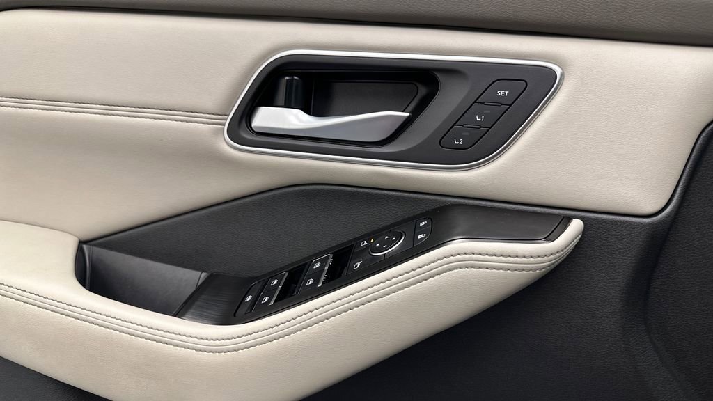 Certified 2021 Nissan Rogue SL w/ Premium Package image 19