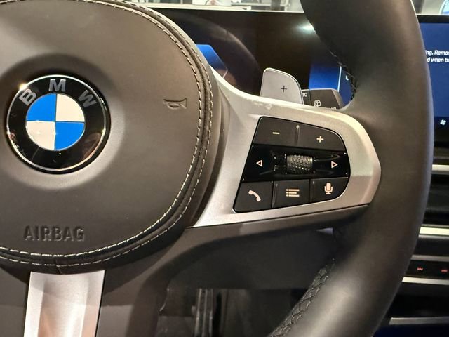 Used 2026 BMW X7 xDrive40i w/ M Sport Package image 25