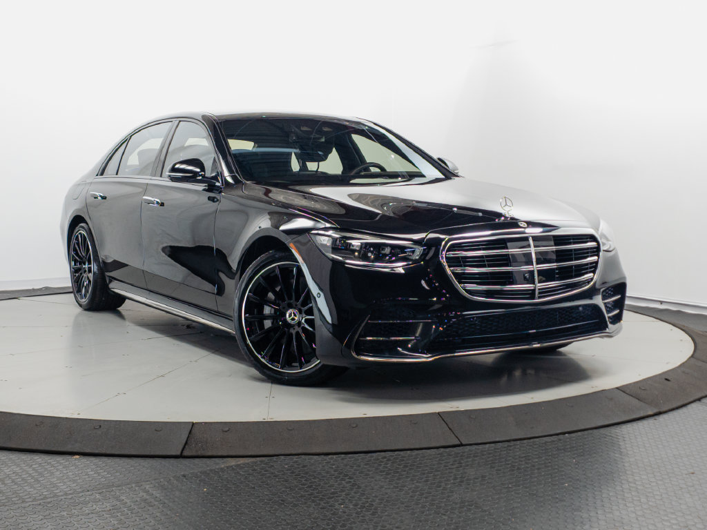 Used 2023 Mercedes-Benz S 580 4MATIC Sedan w/ AMG Line image 1