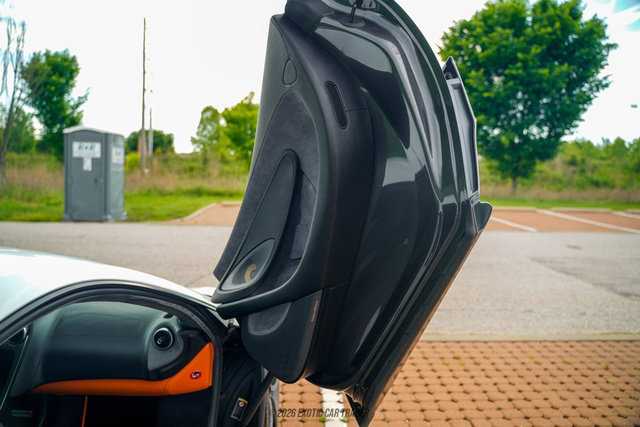 Used 2017 McLaren 570S Coupe RWD image 21