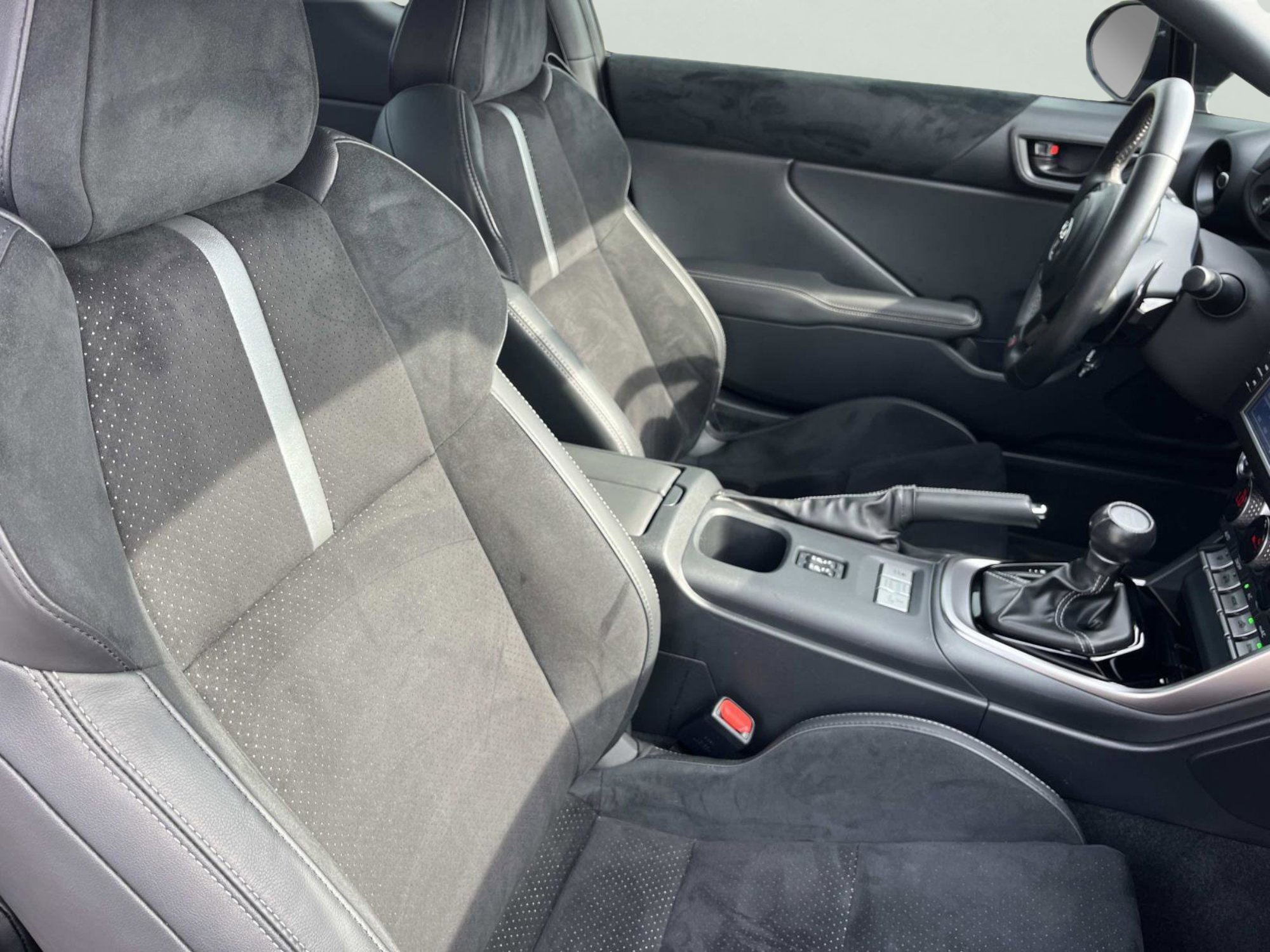 Used 2023 Toyota GR86 Premium image 15