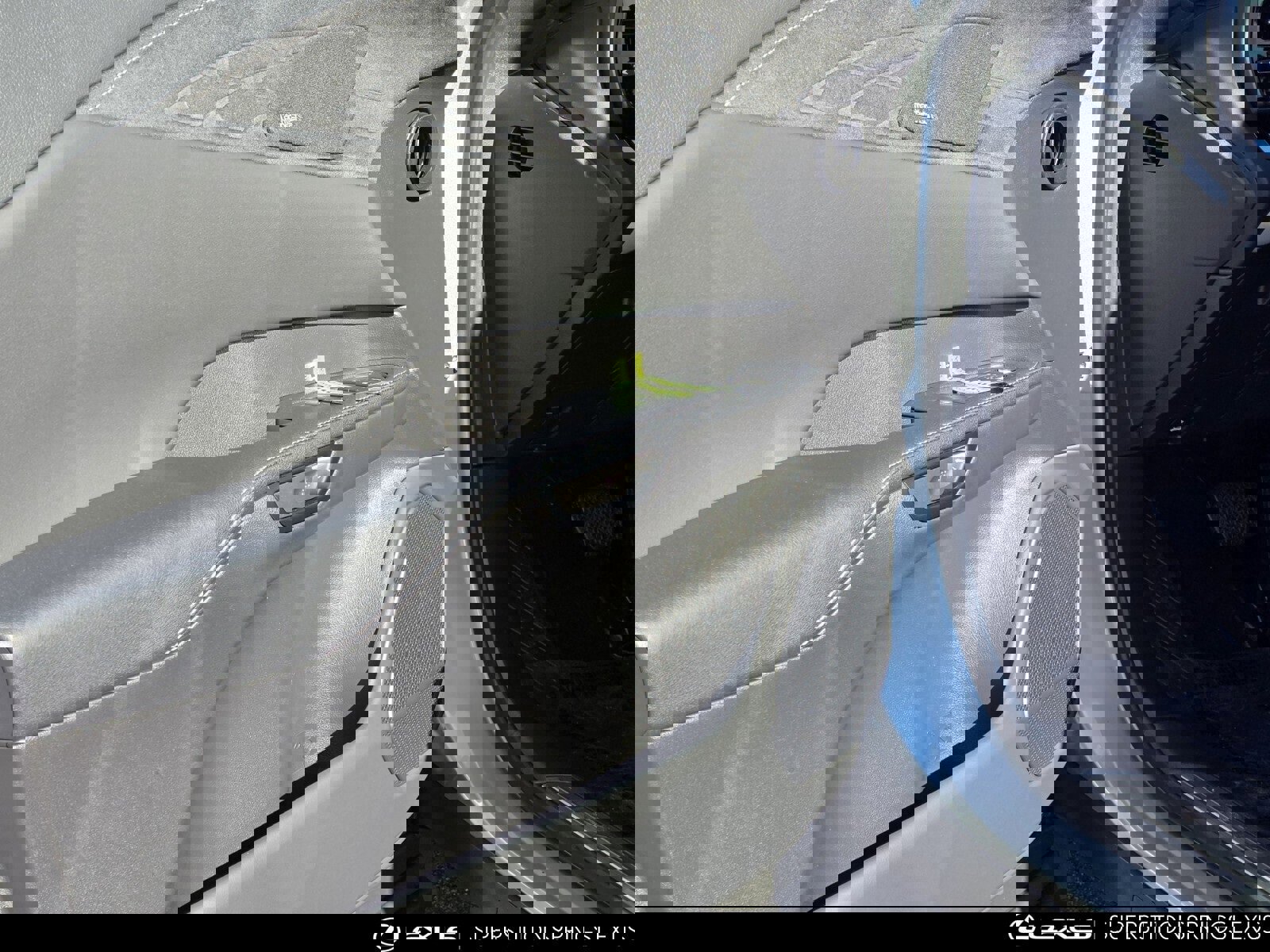 New 2026 Lexus RX 450h AWD image 11