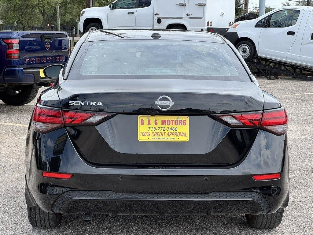 Used 2025 Nissan Sentra SV FWD image 24