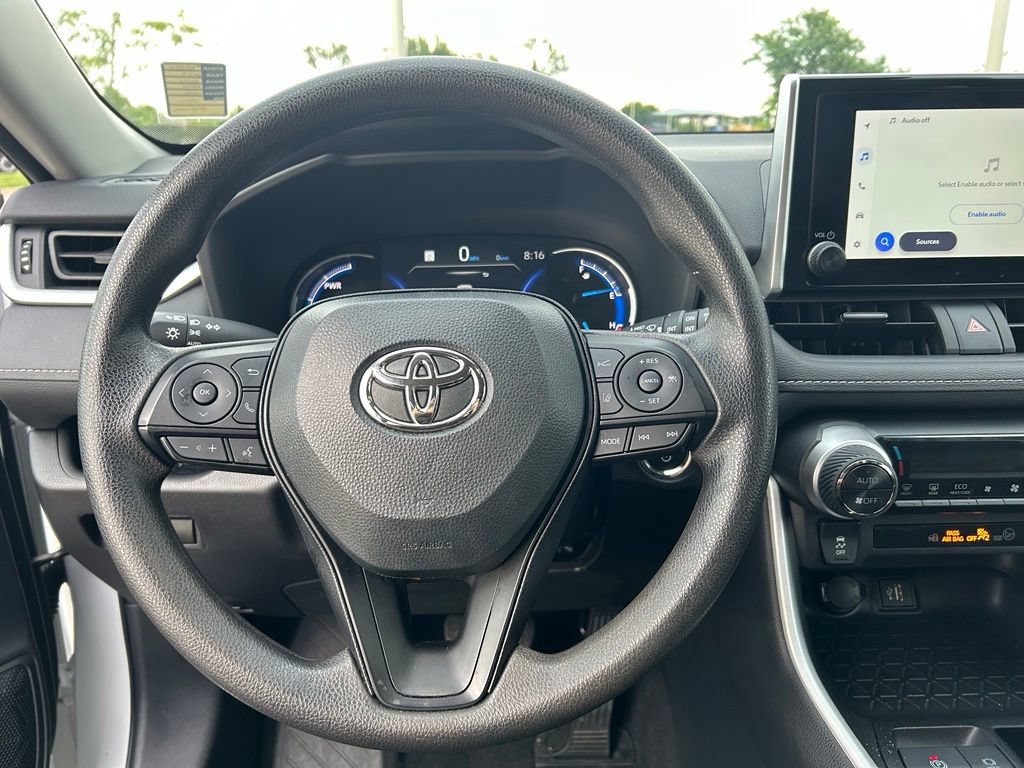 Used 2025 Toyota RAV4 XLE AWD/4WD image 22