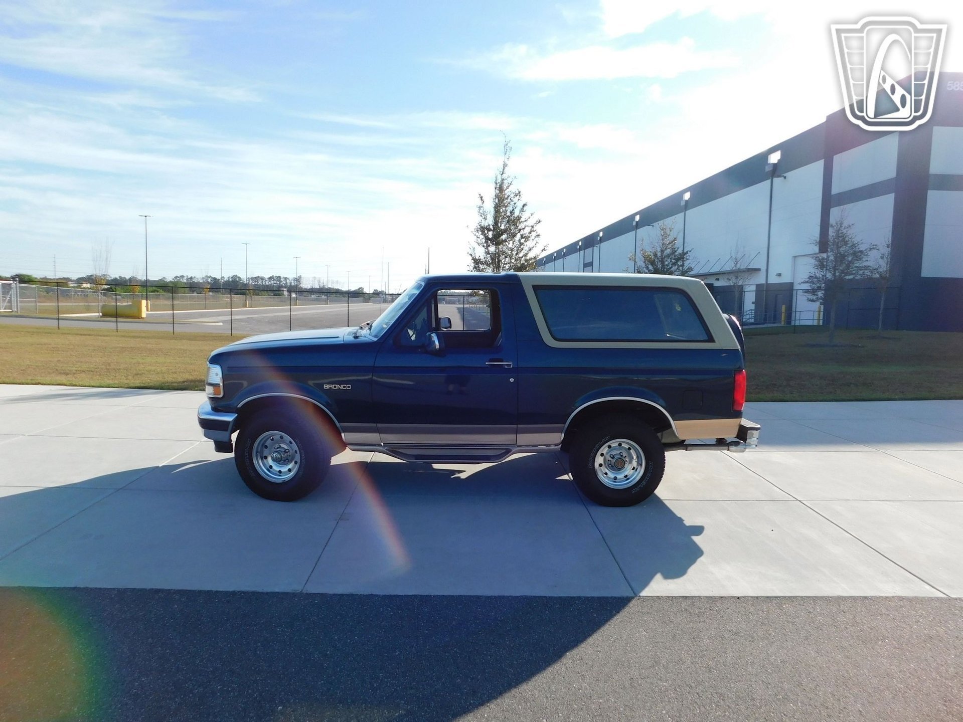 Used 1995 Ford Bronco XLT image 28