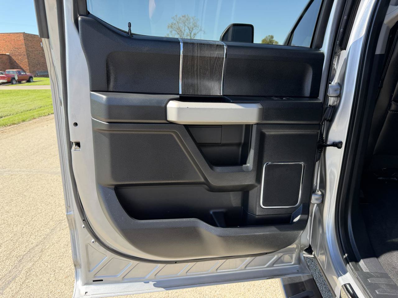 Used 2021 Ford F250 Lariat AWD/4WD image 34