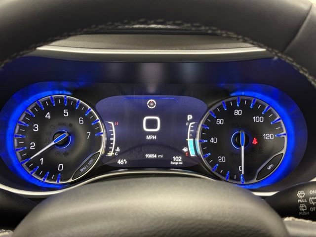 Used 2024 Chrysler Pacifica Touring-L image 35