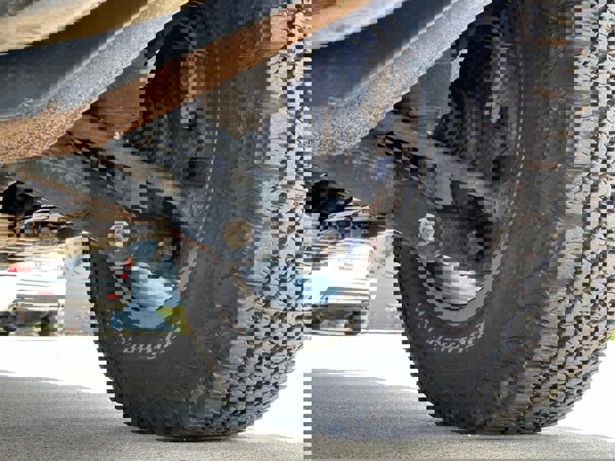 Used 2016 Land Rover LR4 image 47