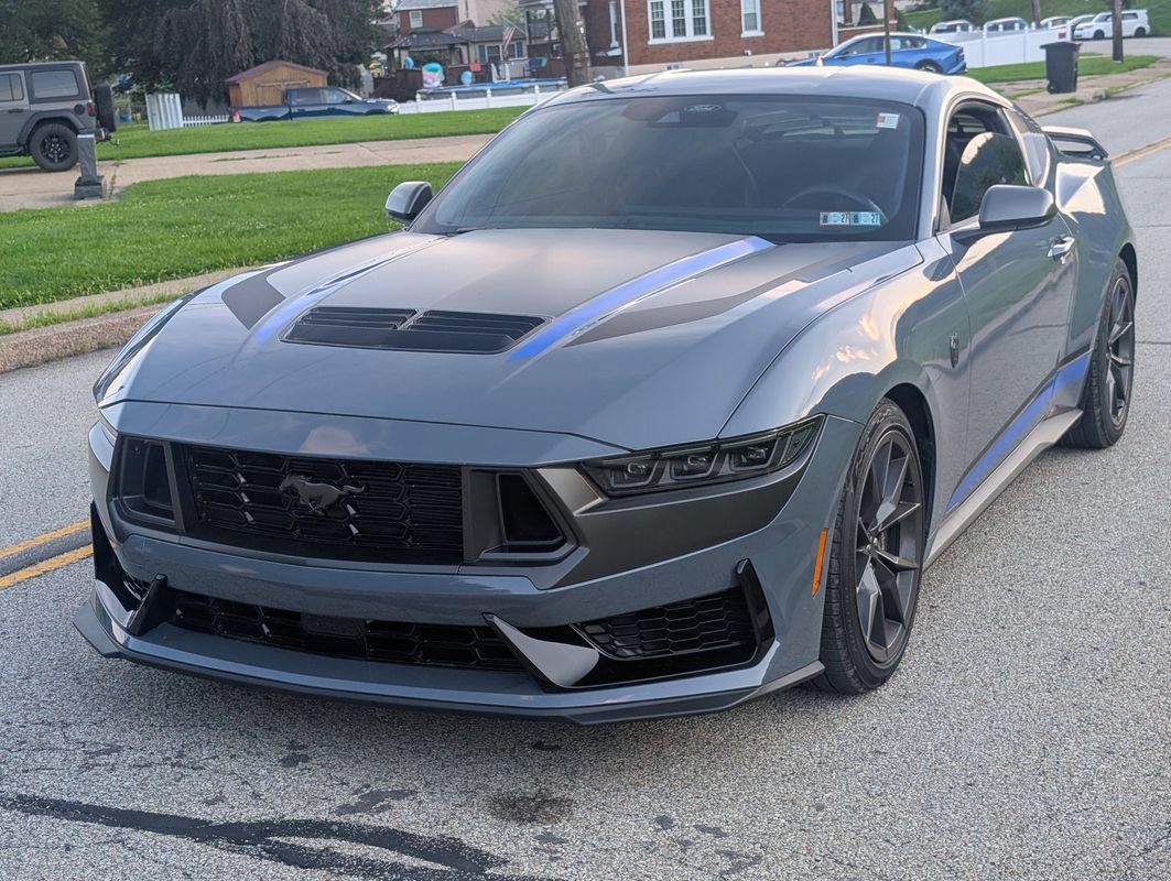Used 2024 Ford Mustang Dark Horse RWD image 9