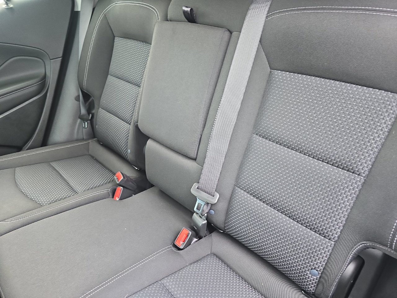 Certified 2024 GMC Terrain SLE w/ Driver Convenience Package FWD image 25