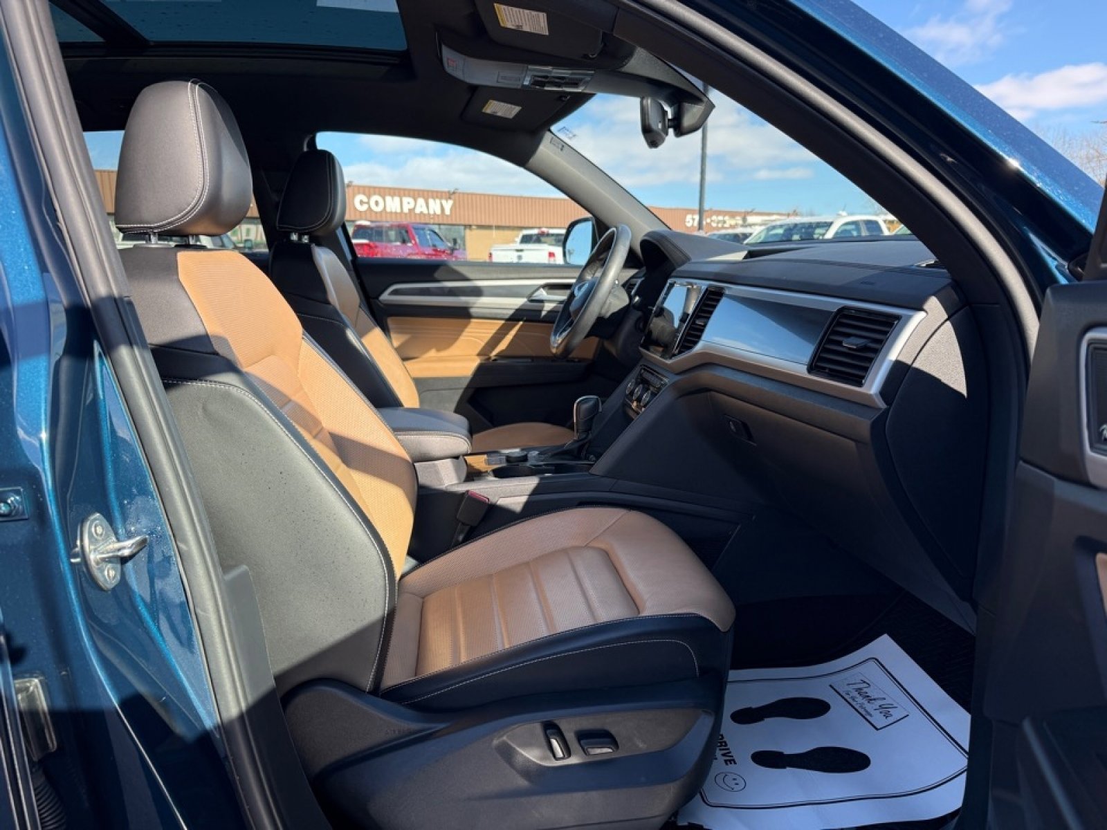 Used 2022 Volkswagen Atlas Cross Sport SEL Premium R-Line image 11