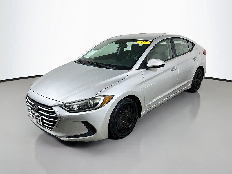 Used 2017 Hyundai Elantra SE FWD image 3