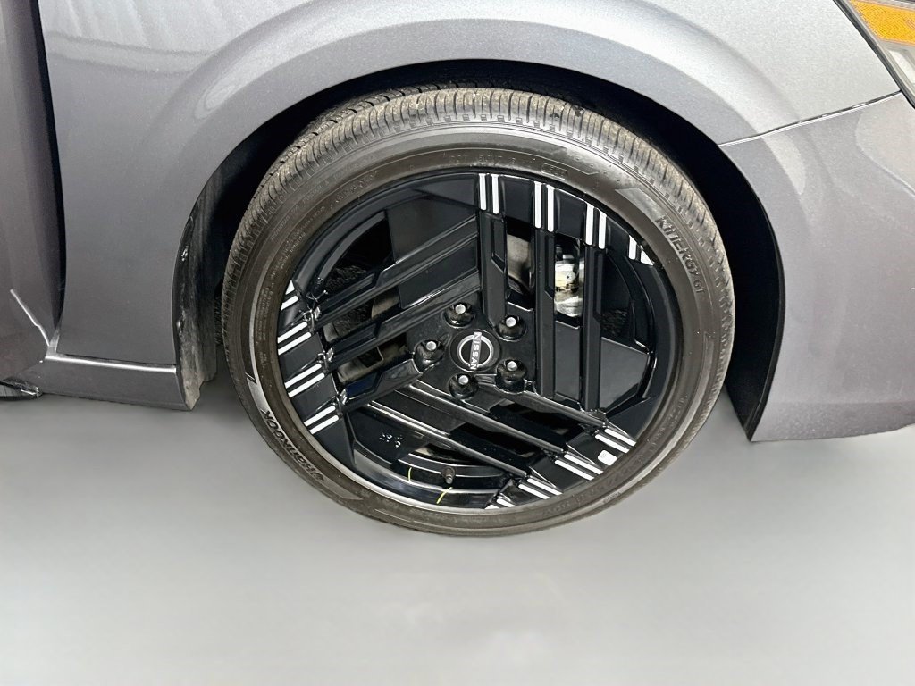 Used 2026 Nissan Sentra SR w/ Floor Mat Package FWD image 31