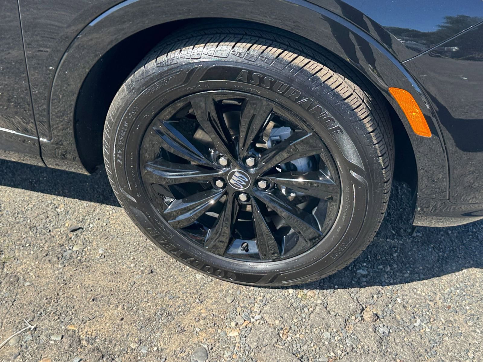 Used 2025 Buick Envista Sport Touring image 29