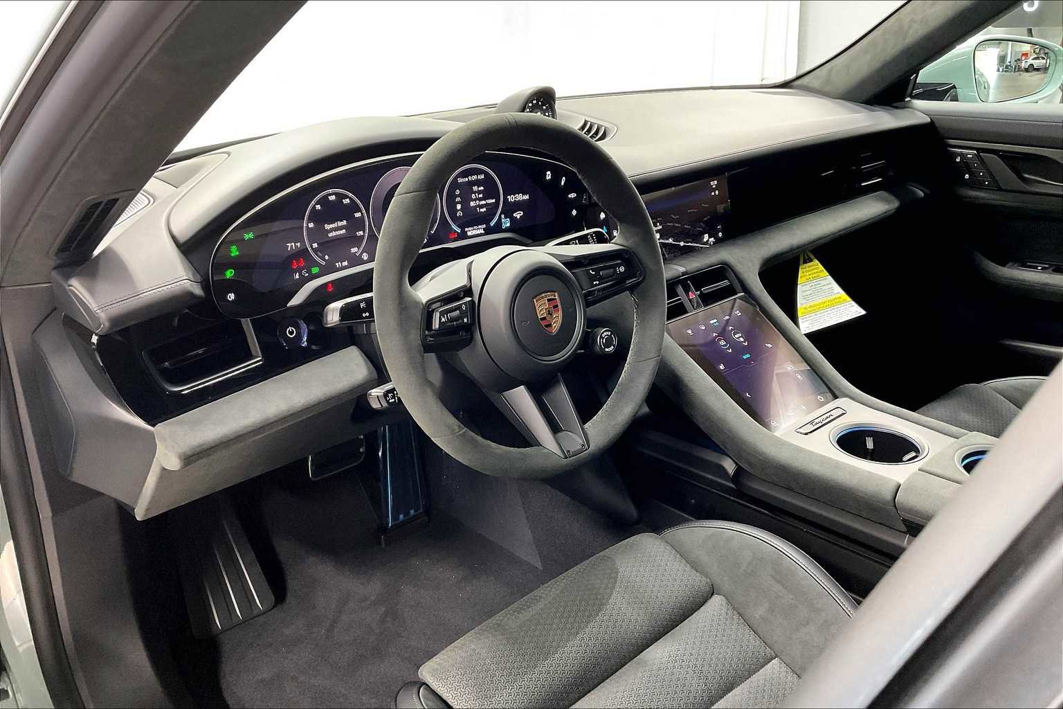 New 2025 Porsche Taycan GTS image 4