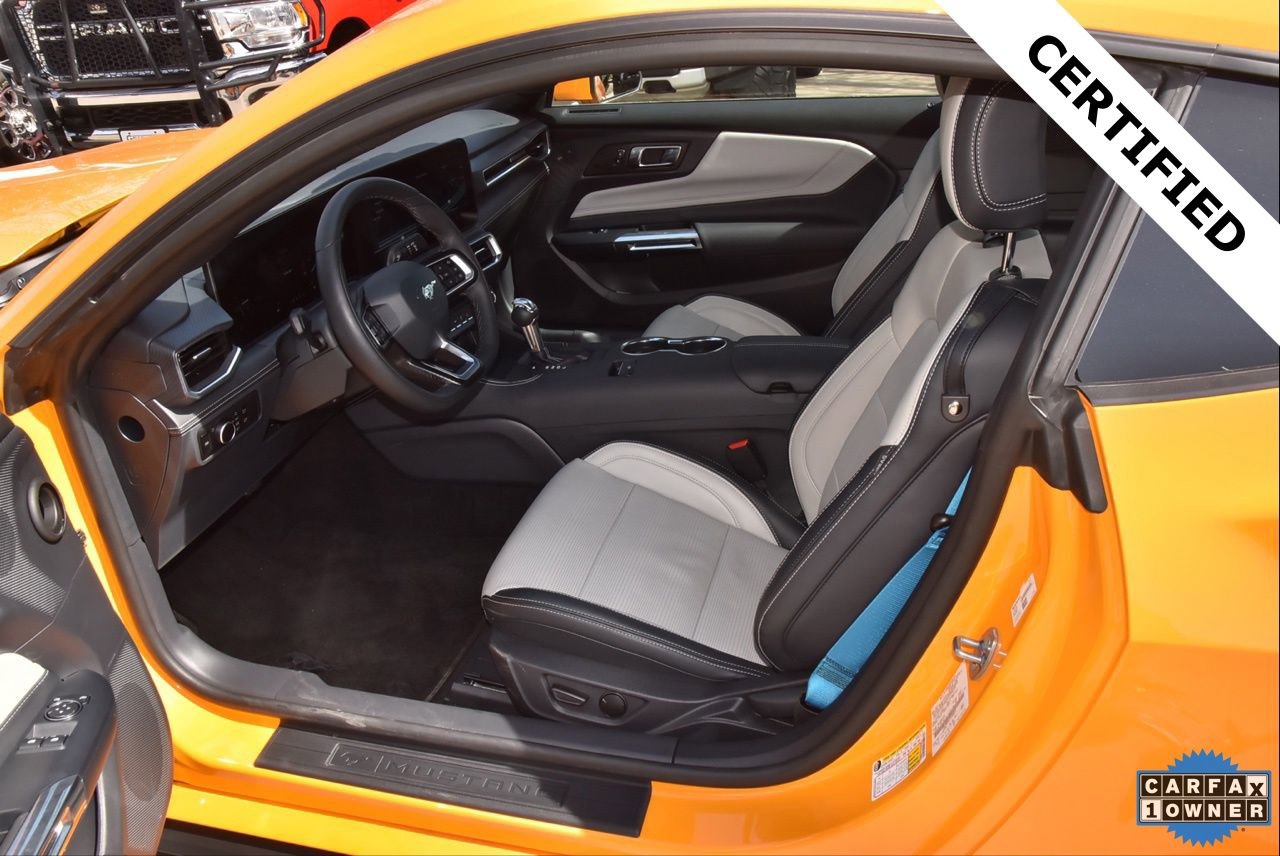 Certified 2026 Ford Mustang Premium image 30
