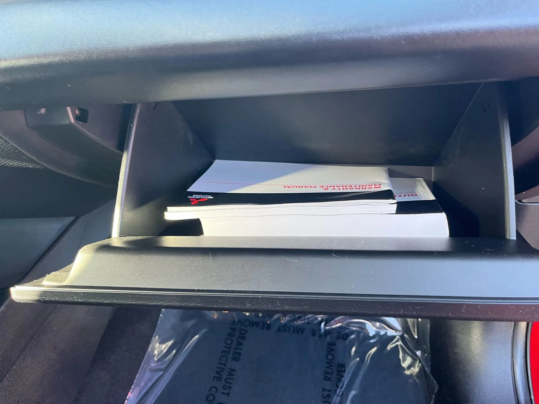 Used 2022 Mitsubishi Outlander ES image 28