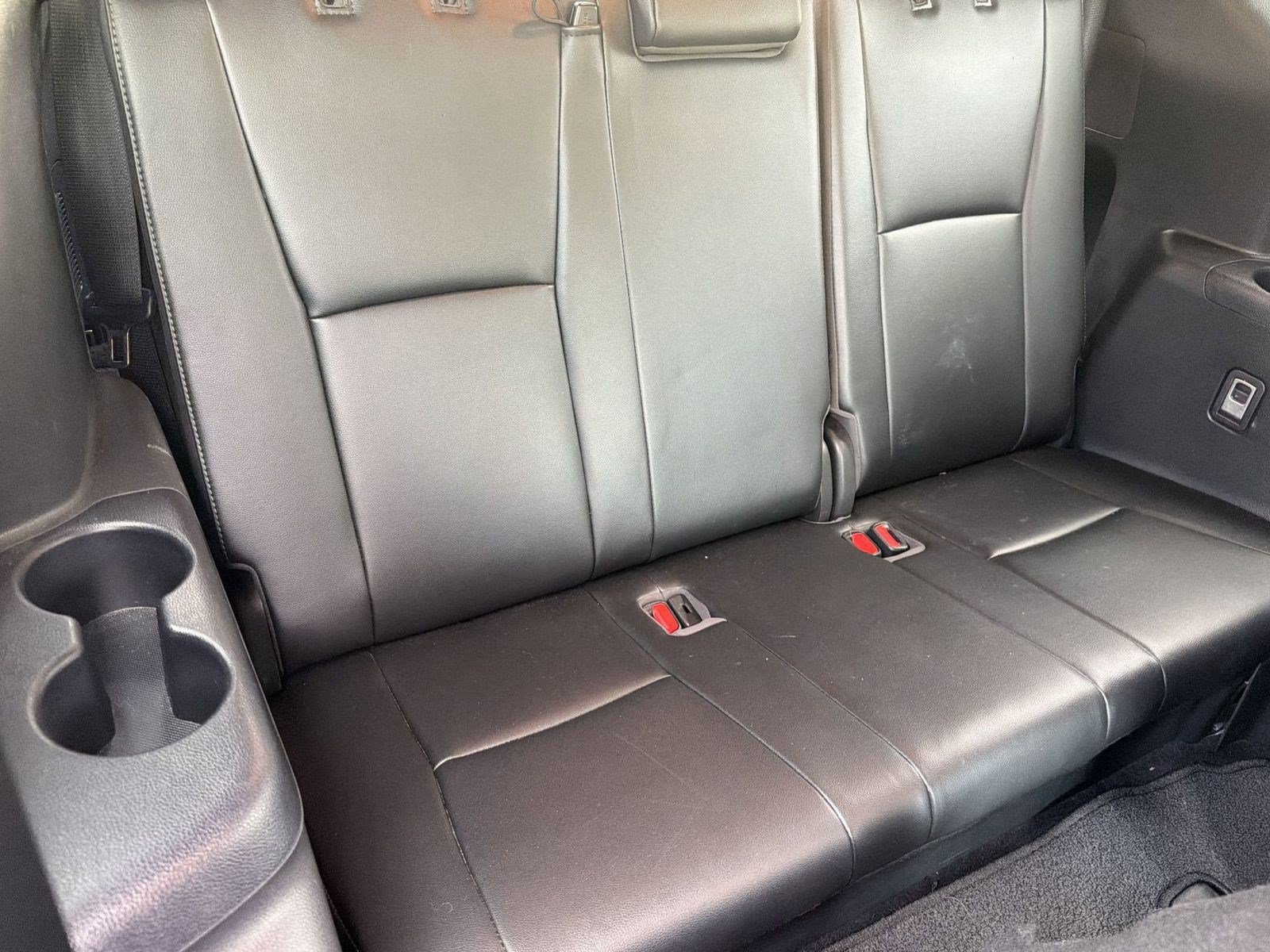 Used 2021 Toyota Highlander XSE FWD image 29
