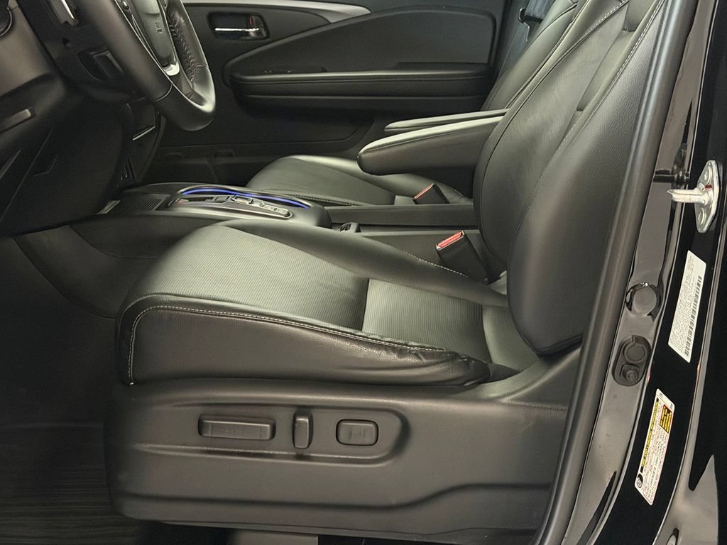 Used 2023 Honda Ridgeline RTL-E image 12