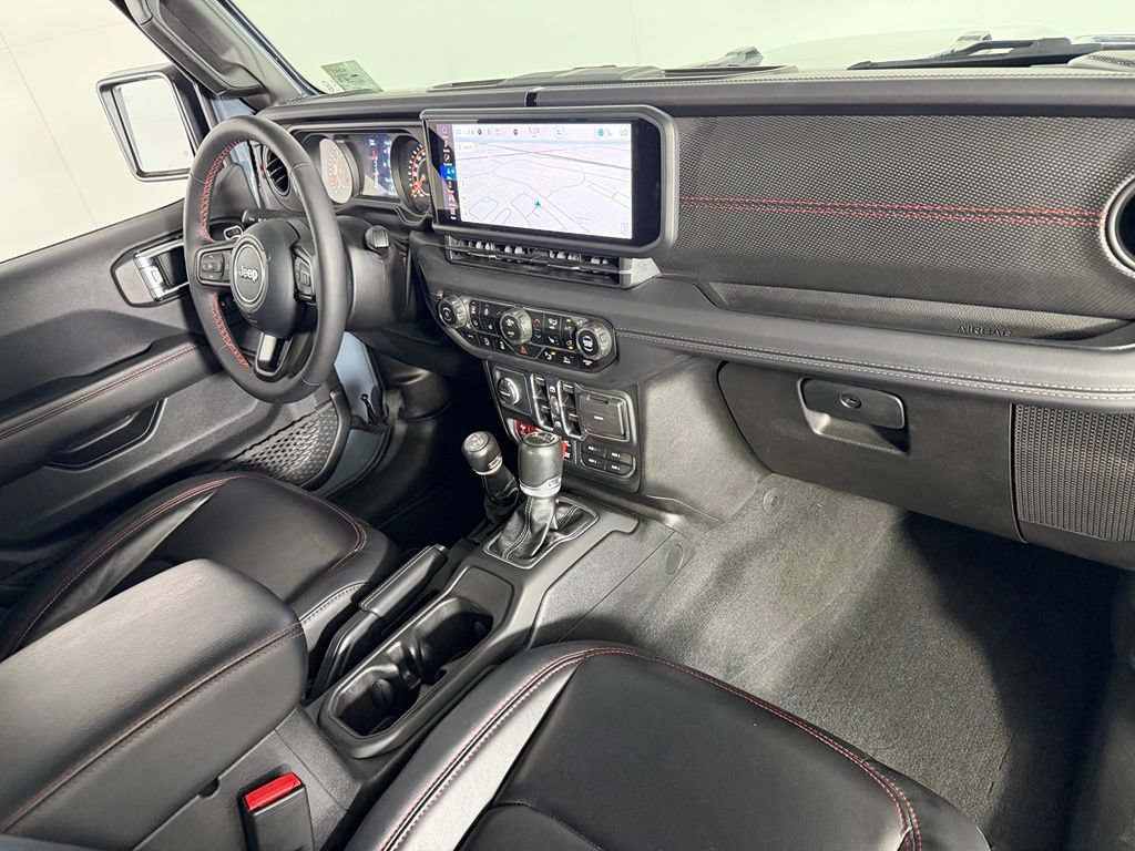 Certified 2025 Jeep Gladiator Rubicon AWD/4WD image 16