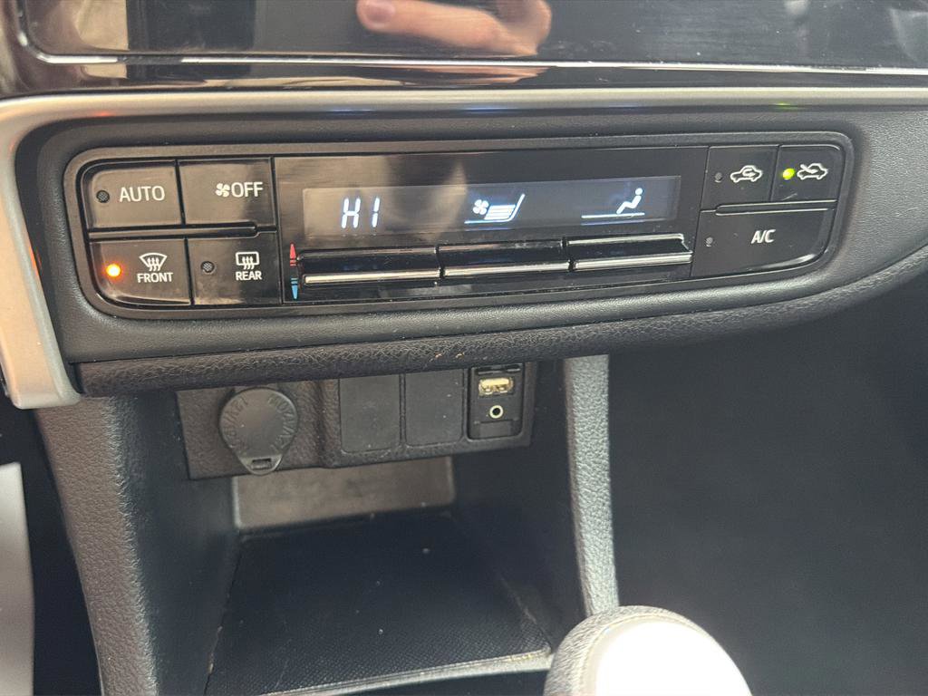 Used 2019 Toyota Corolla LE FWD image 25