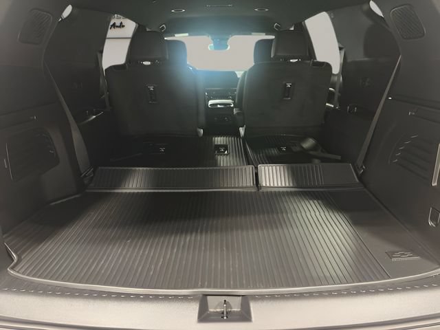 Used 2026 Chevrolet Traverse Z71 w/ LPO, Floor Liner Package AWD/4WD image 29